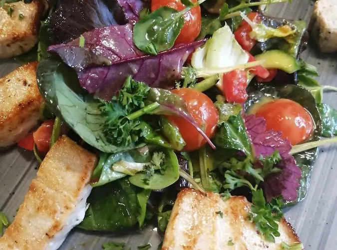 Project June - Ehemals Landgasthof فندق Jüterbog