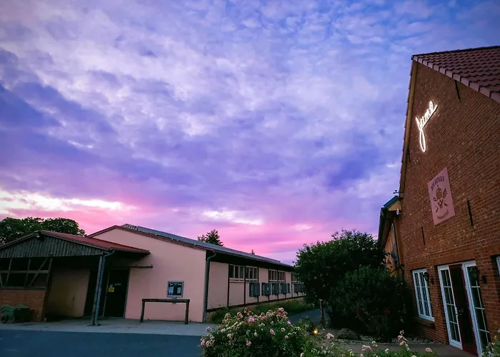 Project June - Ehemals Landgasthof فندق